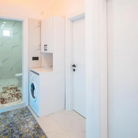 Apartment Fully Furnished Extraordinary Flat In